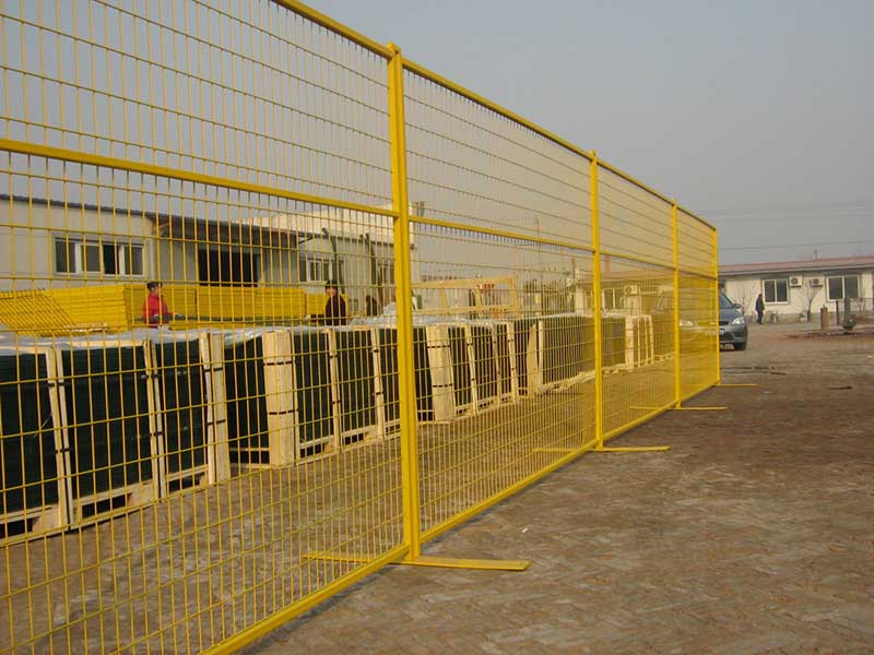 Surface treatment of the Canada Temporary Fence